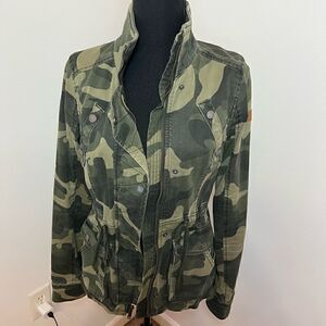 Hollister Camo Jacket. Size S
